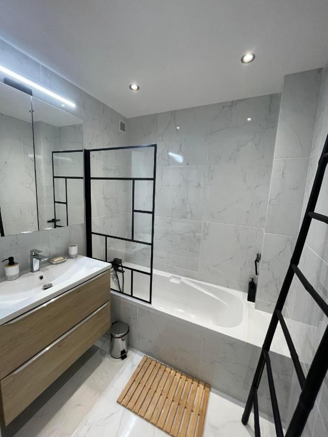 Comfortable Apartment With Parking - Antibes Riviera Exteriör bild