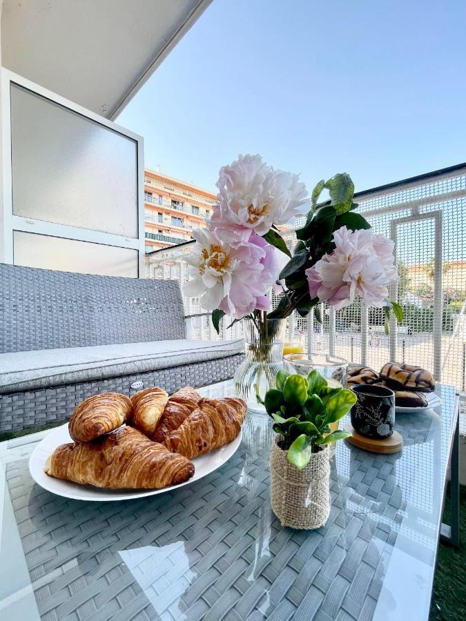 Comfortable Apartment With Parking - Antibes Riviera Exteriör bild
