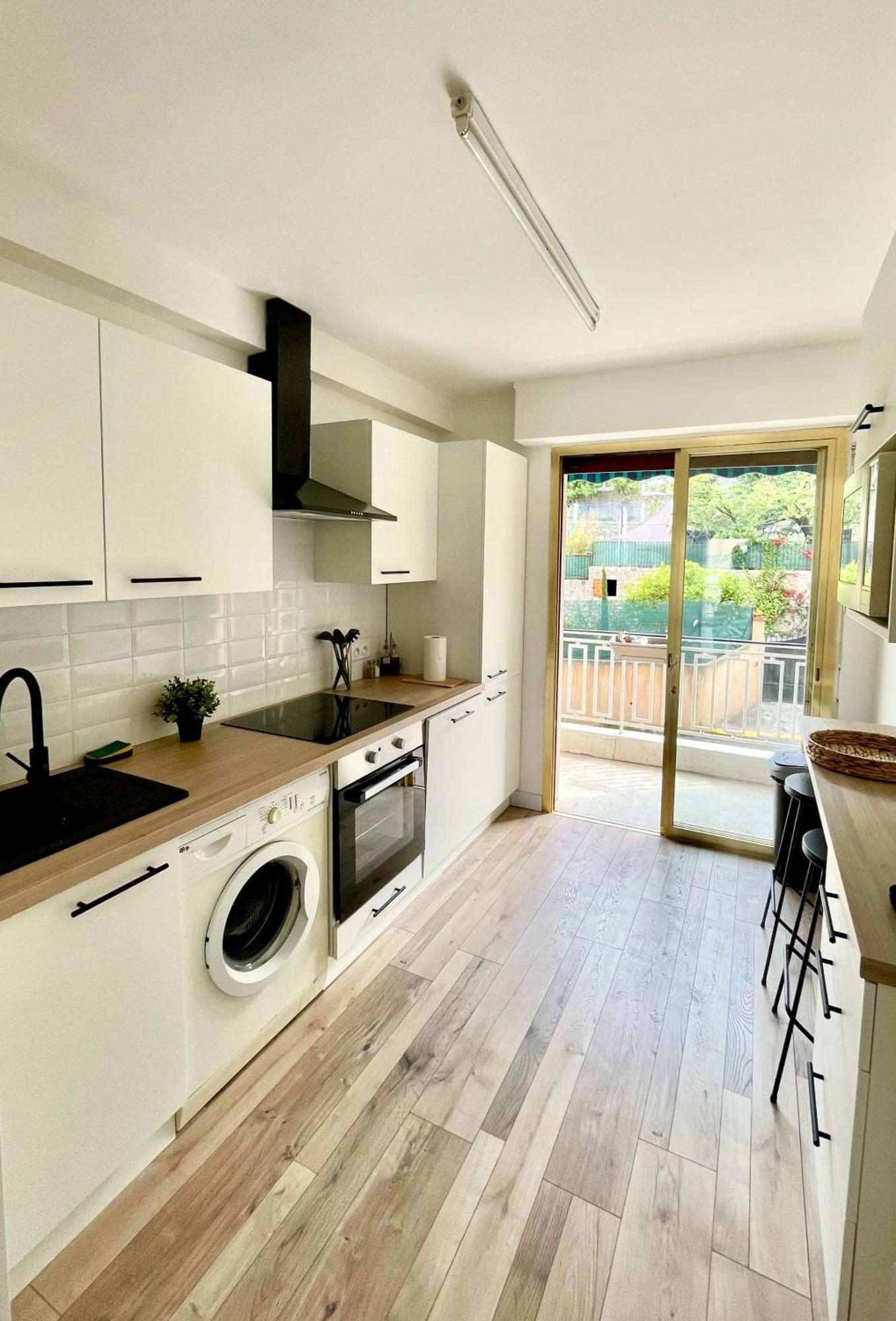 Comfortable Apartment With Parking - Antibes Riviera Exteriör bild